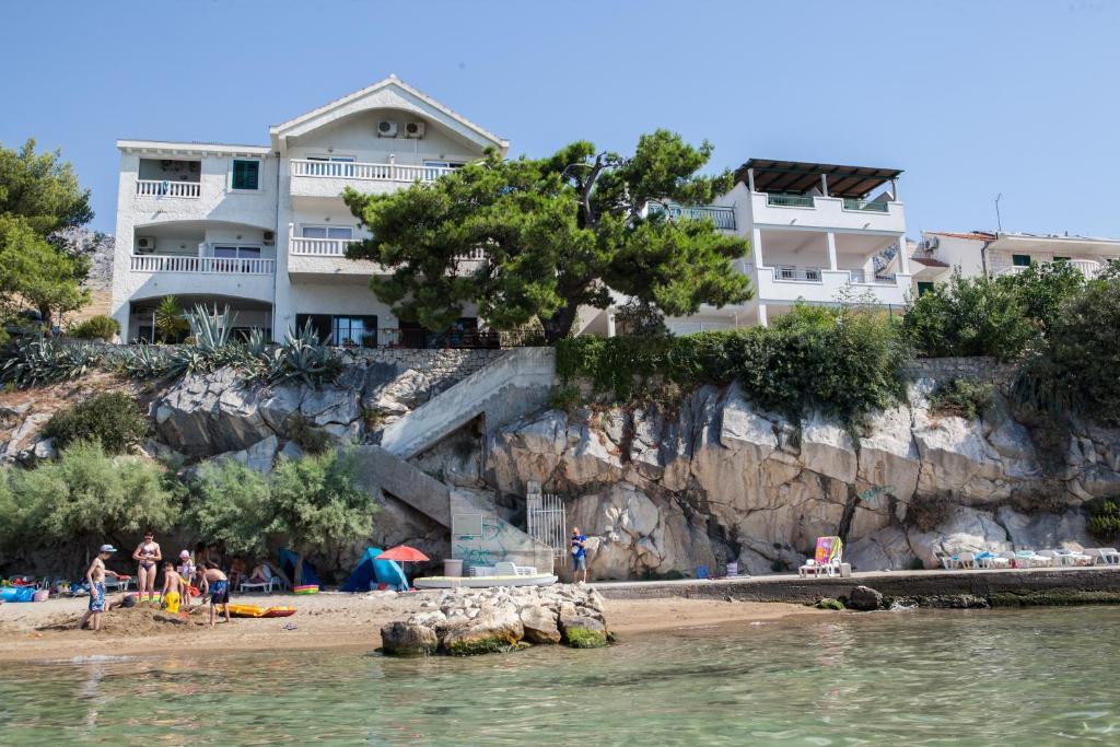 Apartments Agava-Mirjana 오미스 외부 사진